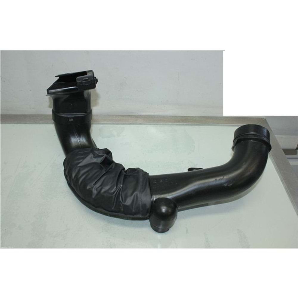 BORU HAVA FİLTRE GİRİŞ ALT ERA 06-11 (BENZİNLİ/DİZEL)