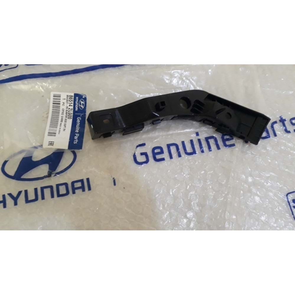 BRAKET ÖN TAMPON SAĞ İ30 07-11 (ÇAMURLUĞA TAKILAN)