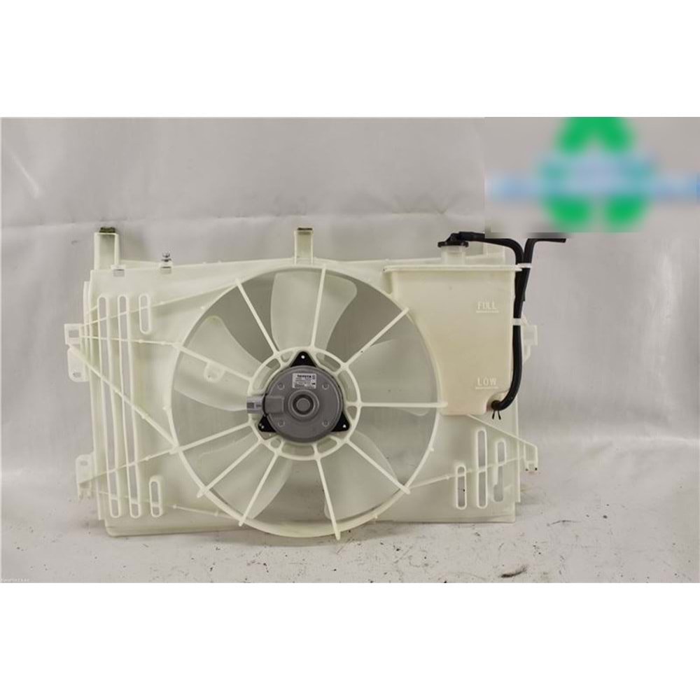 DAVLUBAZ RADYATÖR FAN ZZ121 (3ZZ-1.6-BENZİNLİ-BİDONU İLE BİRLİKTE)