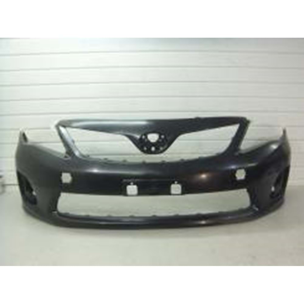 TAMPON ÖN COROLLA 10-12 (IZGARALI/SİS DELİKLİ/FAR YIKAMA DELİKLİ-SEDAN)